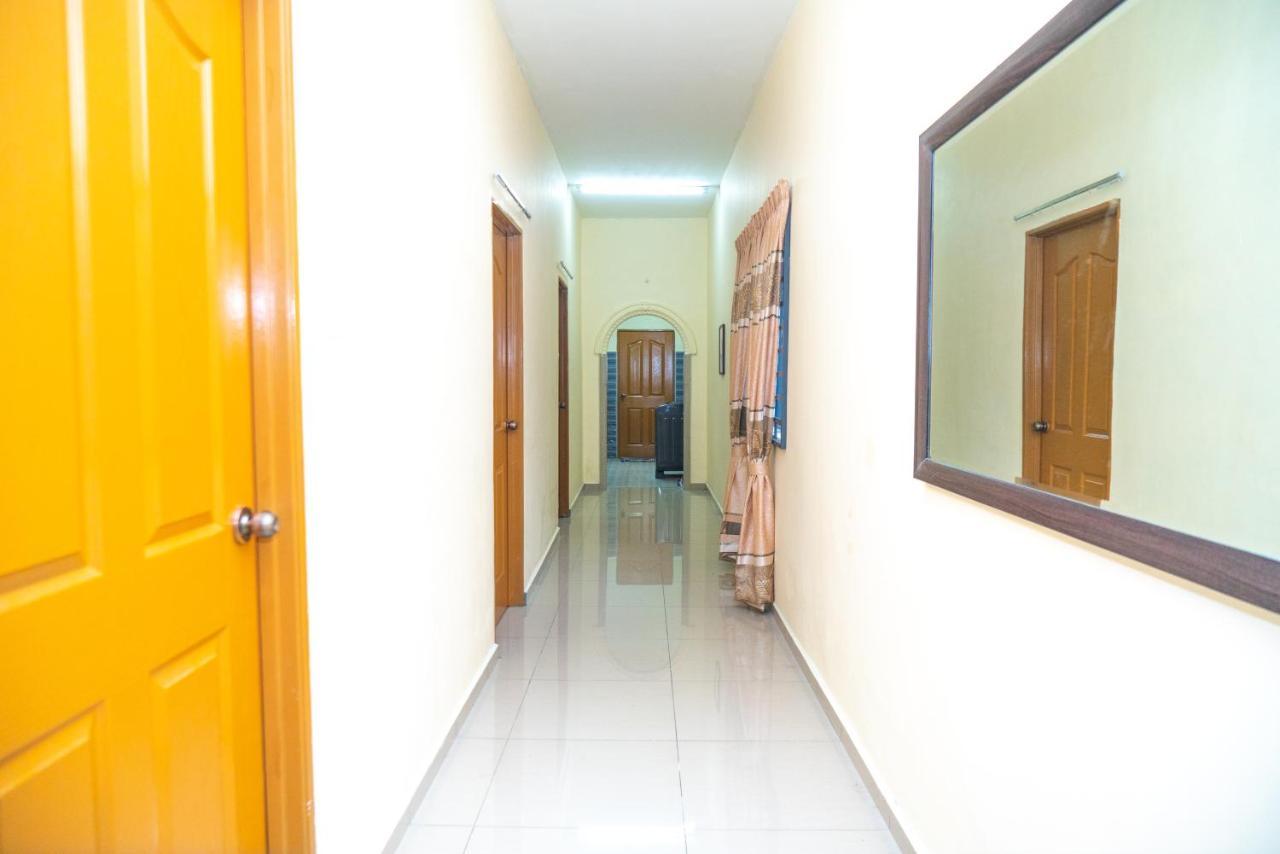 Adorable 3-Bedroom Home With Pool, Wi-Fi And Bbq Rembau Экстерьер фото