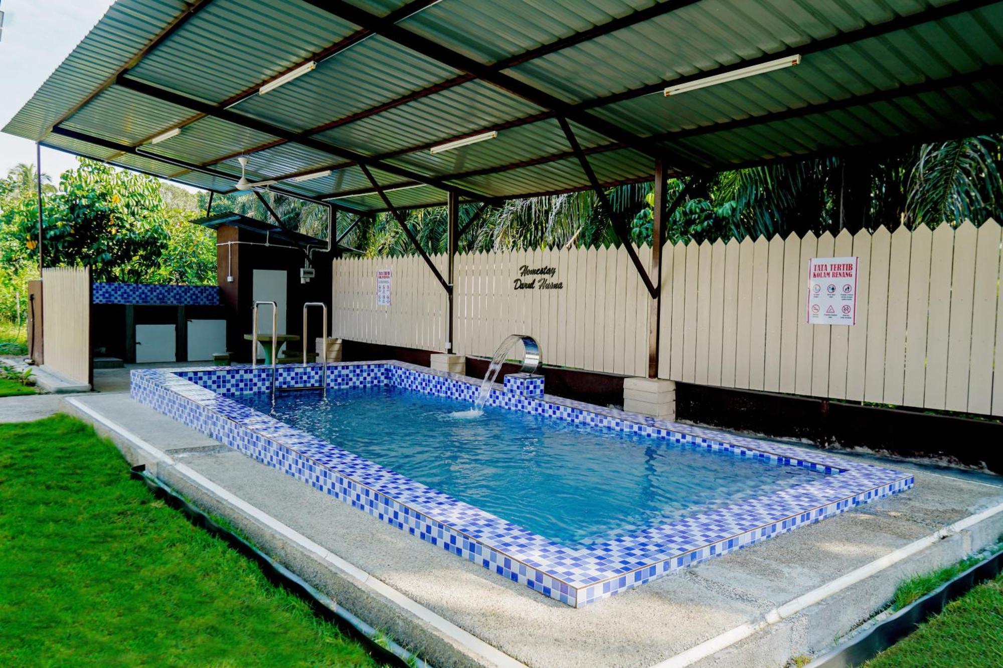 Adorable 3-Bedroom Home With Pool, Wi-Fi And Bbq Rembau Экстерьер фото